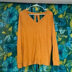 Woman’s light weight long sleeve top